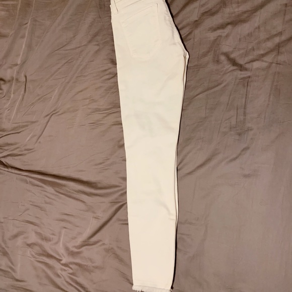 J brand cropped skinny jeans white (low-rise) 24 - Picture 7 of 8
